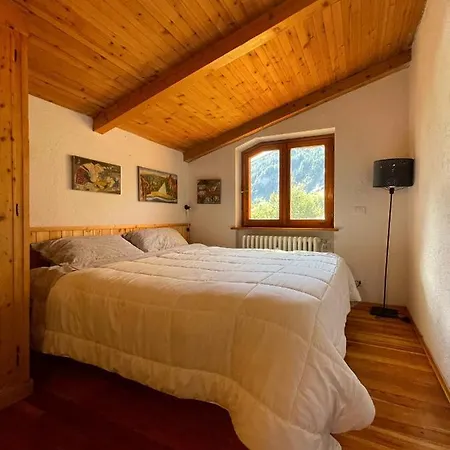 Accogliente In Mansarda Courmayeur