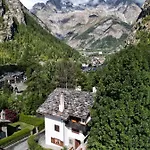 Accogliente In Mansarda Courmayeur