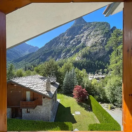 Accogliente In Mansarda Courmayeur