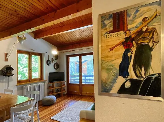 Accogliente In Mansarda Apartment *