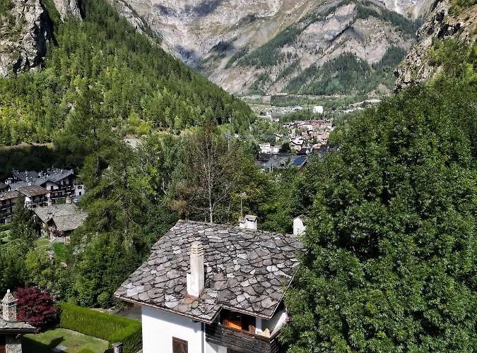Accogliente In Mansarda Courmayeur