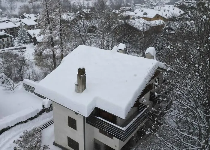 Accogliente In Mansarda Apartman Courmayeur